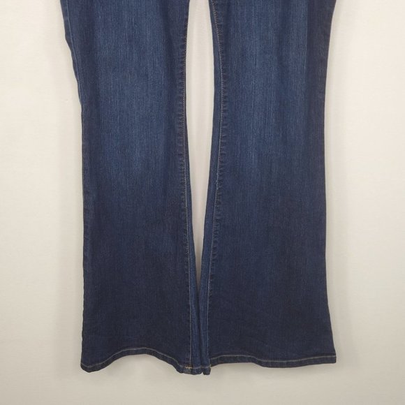 Old Navy Maternity Medium Wash Skinny Flare Denim Maternity Jeans Size 14 - Picture 3 of 7